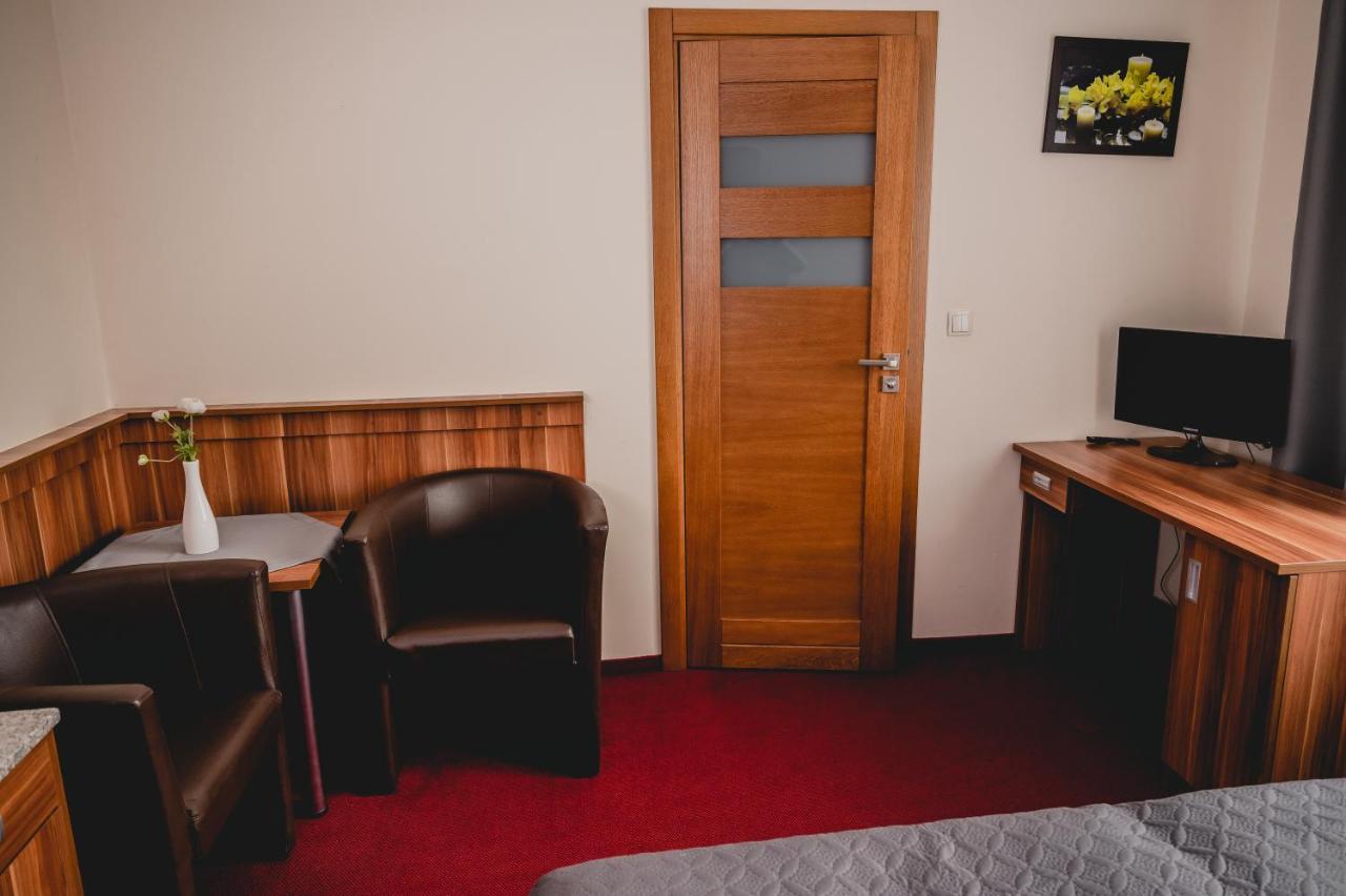 Hotel Nad Morzem- Art-Pension Swierzno Ngoại thất bức ảnh