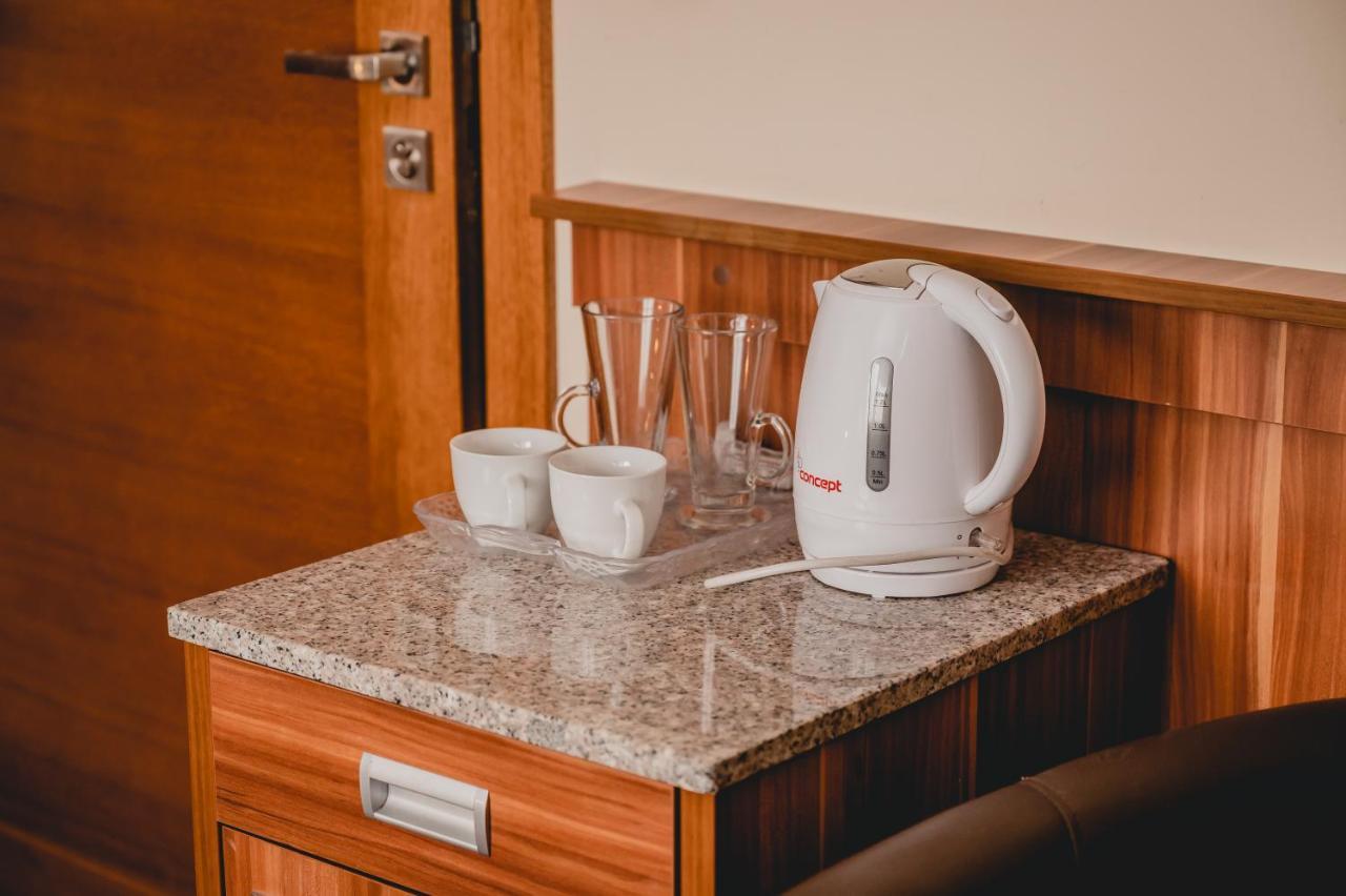 Hotel Nad Morzem- Art-Pension Swierzno Ngoại thất bức ảnh