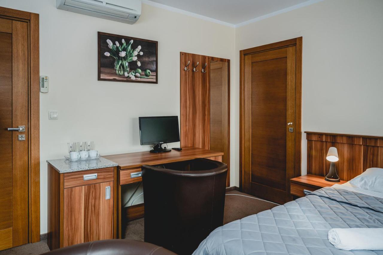 Hotel Nad Morzem- Art-Pension Swierzno Ngoại thất bức ảnh