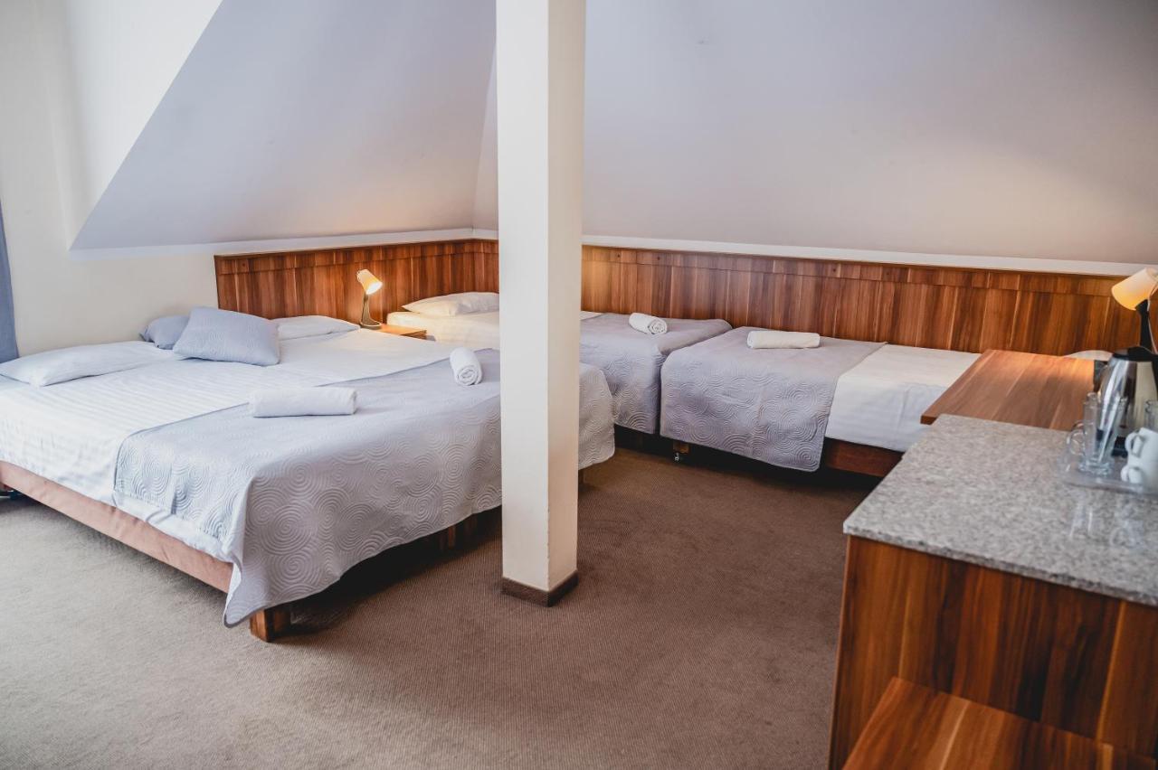 Hotel Nad Morzem- Art-Pension Swierzno Ngoại thất bức ảnh