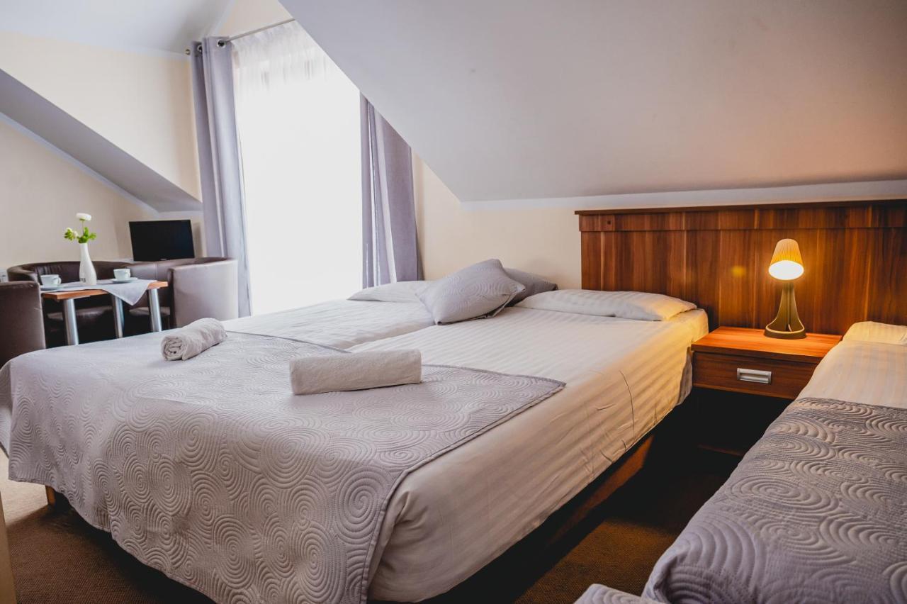 Hotel Nad Morzem- Art-Pension Swierzno Ngoại thất bức ảnh