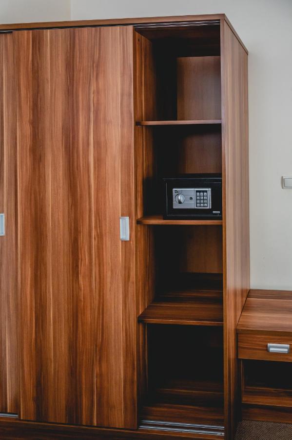 Hotel Nad Morzem- Art-Pension Swierzno Ngoại thất bức ảnh