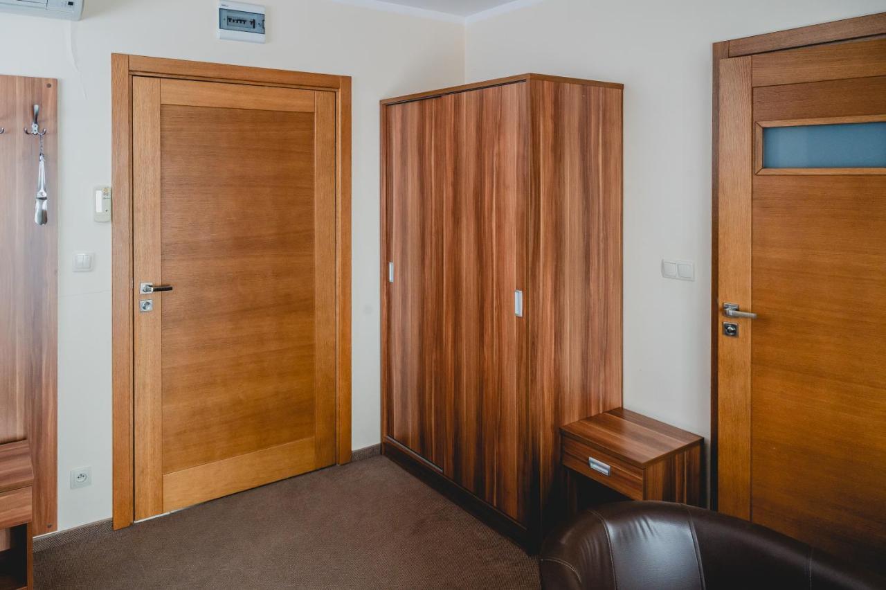 Hotel Nad Morzem- Art-Pension Swierzno Ngoại thất bức ảnh