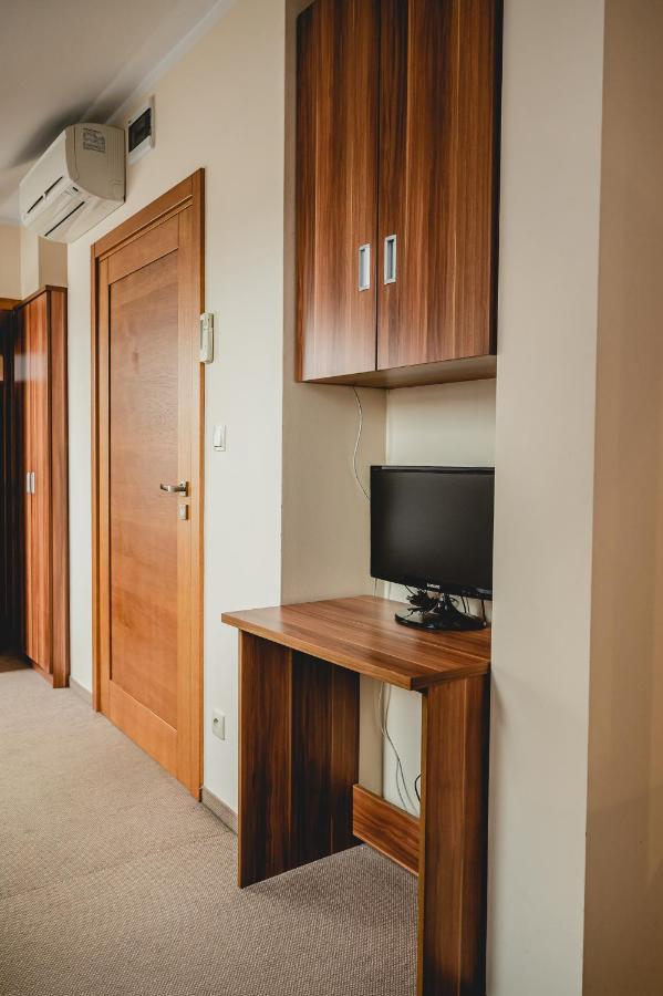 Hotel Nad Morzem- Art-Pension Swierzno Ngoại thất bức ảnh